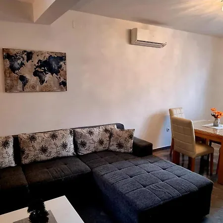 Alexandra Apartmán Vir
