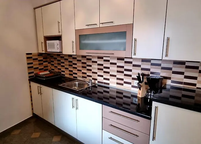 Alexandra Appartement *